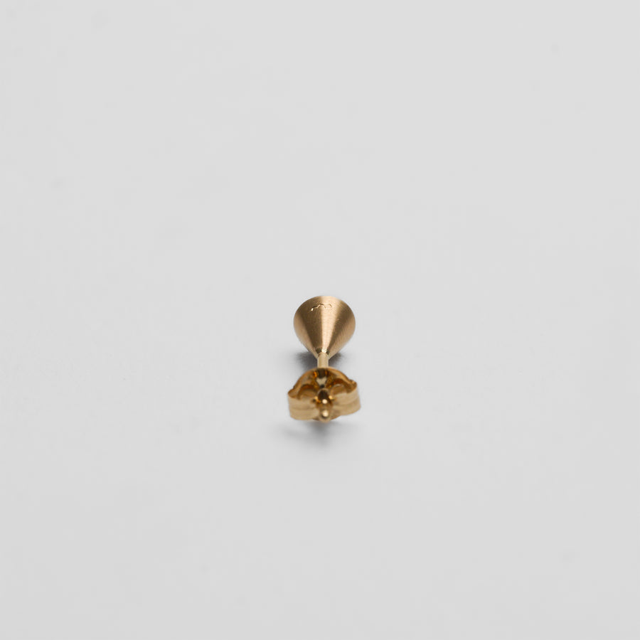 Round Sapphire pierced earring (3mm / vertical)