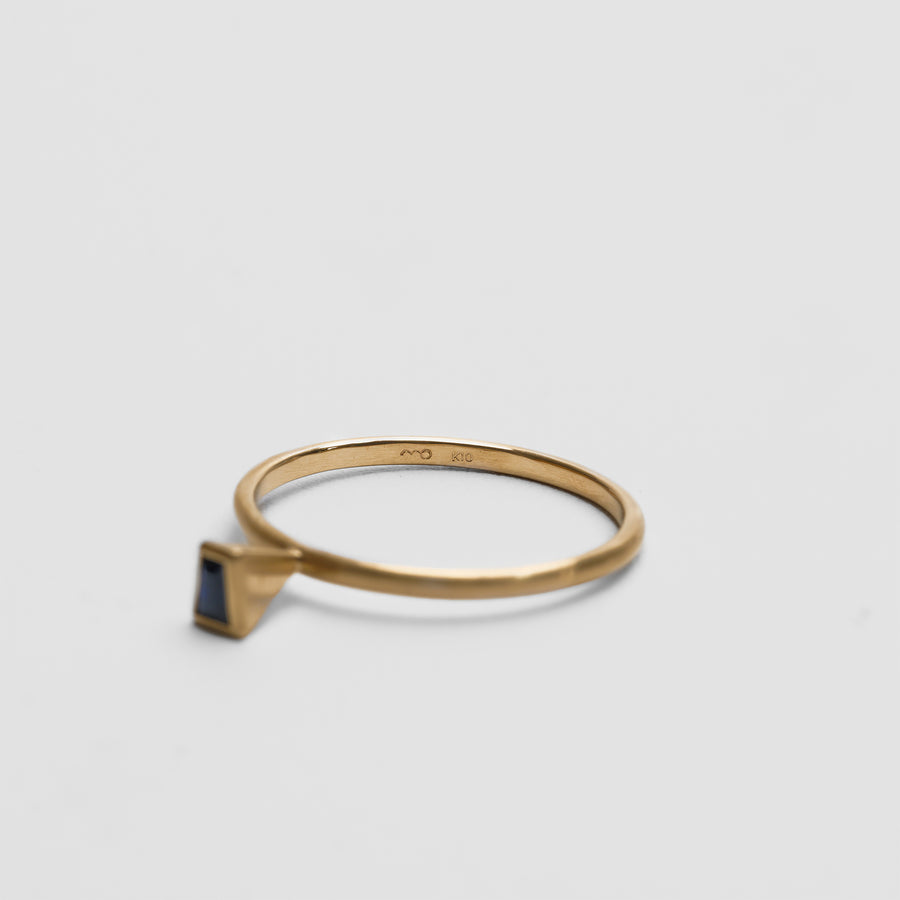 Taper Sapphire ring (5.5×3mm)