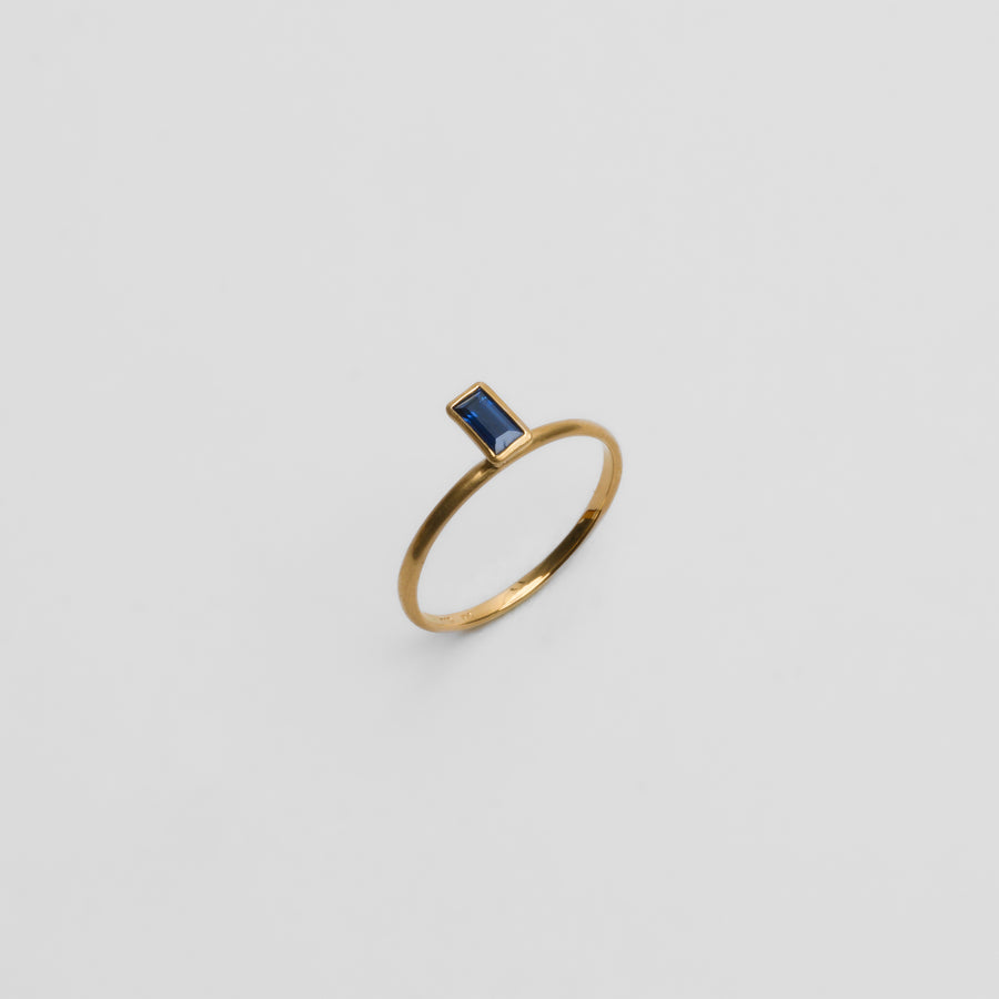 Baquette Sapphire ring (5.5×3mm)