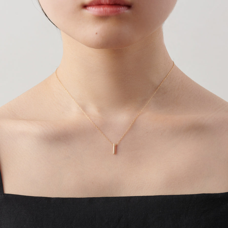 bar  necklace (K10/diamond)