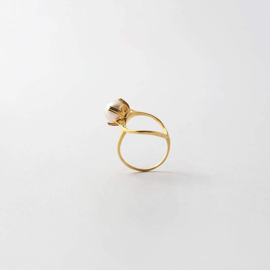 K18 ring motif ring (pearl / gold)